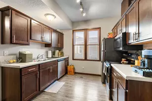 1046 16th Ave SE, Minneapolis, MN 55414 - Photo 6