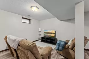 1046 16th Ave SE, Minneapolis, MN 55414 - Photo 18