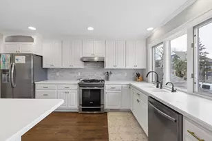 5636 Interlachen Cir, Edina, MN 55436 - Photo 8