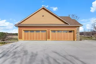 11545 Hillcrest Ct N, Saint Paul, MN 55110 - Photo 70