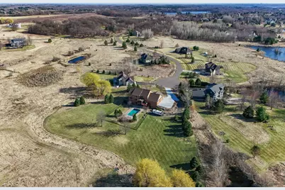 11545 Hillcrest Court N, Saint Paul, MN 55110 - Photo 82