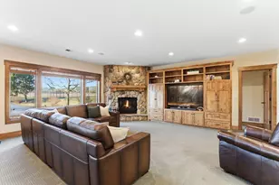 11545 Hillcrest Ct N, Saint Paul, MN 55110 - Photo 6