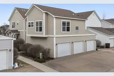 2923 Hemingway Drive, Chaska, MN 55318 - Photo 2
