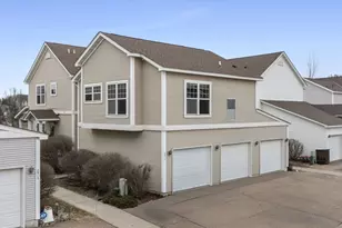 2923 Hemingway Dr, Chaska, MN 55318 - Photo 2