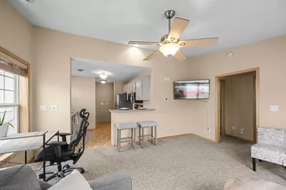 2923 Hemingway Drive, Chaska, MN 55318 - Photo 14