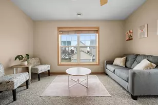 2923 Hemingway Dr, Chaska, MN 55318 - Photo 12