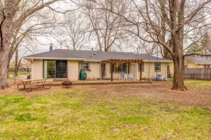 14115 Rockford Rd, Plymouth, MN 55447 - Photo 2