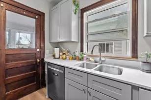 1038 16th Ave SE, Minneapolis, MN 55414 - Photo 8