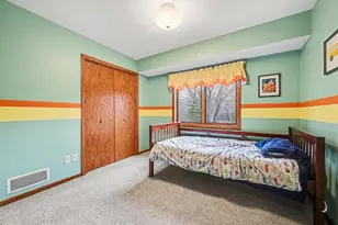 3810 Mill Run Ct, Eagan, MN 55123 - Photo 16