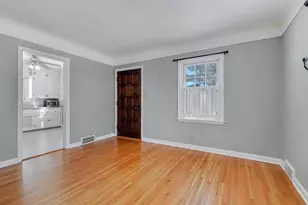 1623 Dunlap St N, Saint Paul, MN 55108 - Photo 8