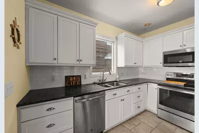 605 Park Lane, Long Lake, MN 55356 - Photo 8