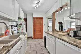 914 Charlotte St, Saint Paul, MN 55104 - Photo 16