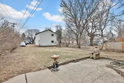 914 Charlotte Street, Saint Paul, MN 55104 - Photo 44