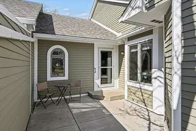 938 Winterberry Drive, Woodbury, MN 55125 - Photo 2