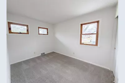 8615 Virginia Circle N, Saint Louis Park, MN 55426 - Photo 12