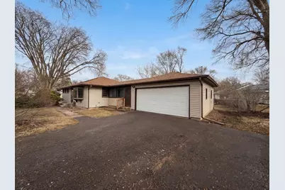 8615 Virginia Circle N, Saint Louis Park, MN 55426 - Photo 2