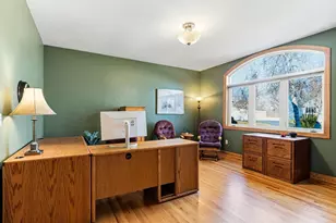 4525 Alicia Dr, Eagan, MN 55077 - Photo 22