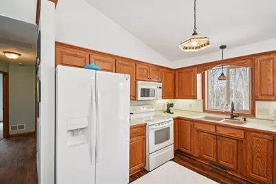 715 Lewis Avenue, Rush City, MN 55069 - Photo 8