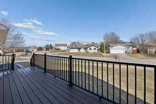 2201 Fisher Ct NW, Rochester, MN 55901 - Photo 4