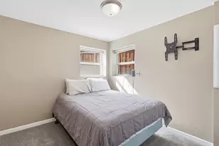 1876 Berkeley Ave, Saint Paul, MN 55105 - Photo 24