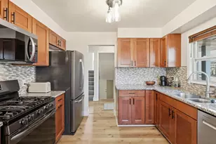 1876 Berkeley Ave, Saint Paul, MN 55105 - Photo 4