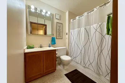 7600 Golden Valley Road #305, Golden Valley, MN 55427 - Photo 8