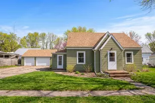 122 1st Ave NE, Clara City, MN 56222 - Photo 1