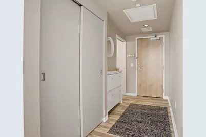 8161 33rd Avenue S #1401, Bloomington, MN 55425 - Photo 6