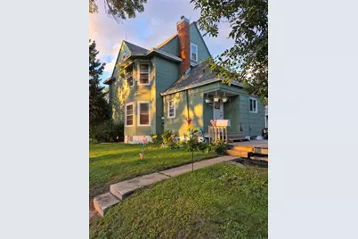 102 3rd Street SE, Pipestone, MN 56164 - Photo 1