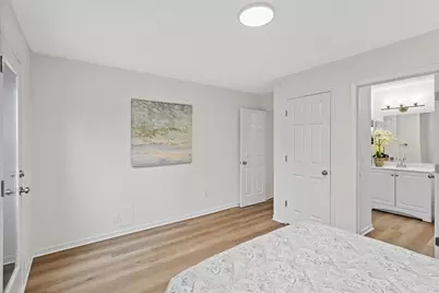 14271 Bedford Drive, Eden Prairie, MN 55346 - Photo 10