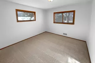 69 Langer Cir, West Saint Paul, MN 55118 - Photo 14