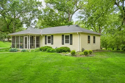 1501 Valders Avenue N, Golden Valley, MN 55427 - Photo 2