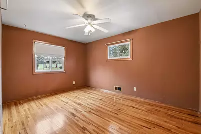 8224 Hillside Drive, Eden Prairie, MN 55347 - Photo 14