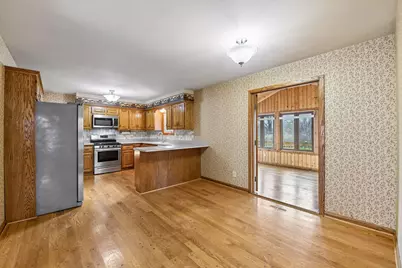 8224 Hillside Drive, Eden Prairie, MN 55347 - Photo 6