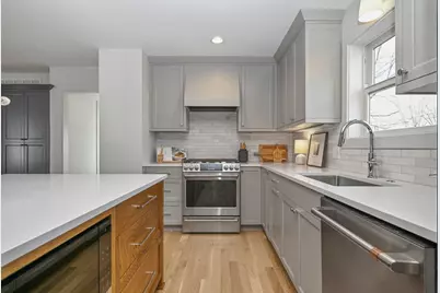 3242 Sumter Avenue S, Saint Louis Park, MN 55426 - Photo 10