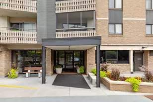 400 Groveland Ave, Minneapolis, MN 55403 - Photo 28