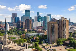 400 Groveland Ave, Minneapolis, MN 55403 - Photo 22