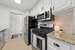 4652 Caribou Dr, Minnetonka, MN 55345 - Photo 10