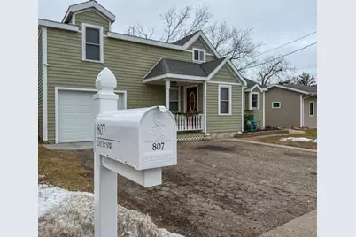 807 21st Street NW, Bemidji, MN 56601 - Photo 1