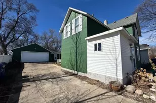 221 4th Ave SE, Saint Cloud, MN 56304 - Photo 4