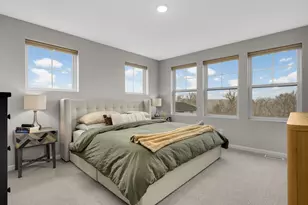 905 Woodlawn Ave, Saint Paul, MN 55116 - Photo 18