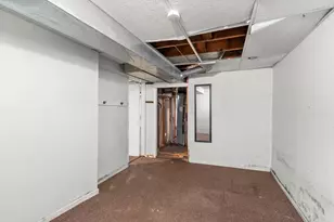 2323 Golden Valley Rd, Minneapolis, MN 55411 - Photo 20