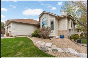 11609 88th Pl N, Maple Grove, MN 55369 - Photo 2