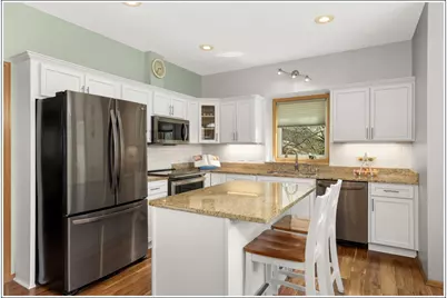 11609 88th Place N, Maple Grove, MN 55369 - Photo 8