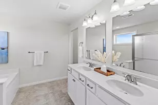 5650 Ranier Ln N, Plymouth, MN 55446 - Photo 28