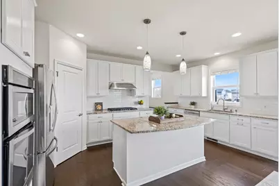 5650 Ranier Lane N, Plymouth, MN 55446 - Photo 4