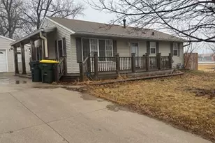 348 14th St SE, Willmar, MN 56201 - Photo 1