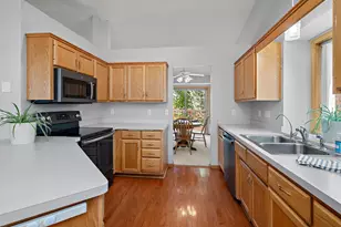 7224 Setzler Pkwy, Brooklyn Park, MN 55445 - Photo 8