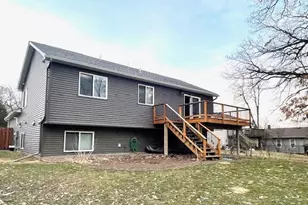 646 Grafton Ave N, Oakdale, MN 55128 - Photo 30