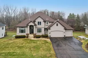 14638 Boulder Pointe Rd, Eden Prairie, MN 55347 - Photo 4